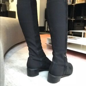 stuart weitzman mezzaluna